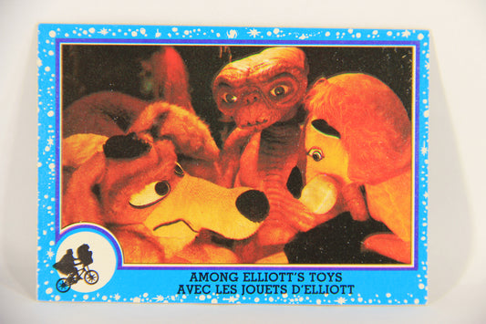 E.T. The Extra-Terrestrial 1982 Trading Card #15 Among Elliott's Toys FR-ENG OPC L018042
