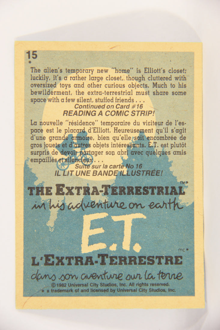 E.T. The Extra-Terrestrial 1982 Trading Card #15 Among Elliott's Toys FR-ENG OPC L018042