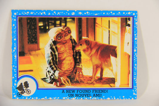 E.T. The Extra-Terrestrial 1982 Trading Card #24 A New Found Friend FR-ENG OPC L018051