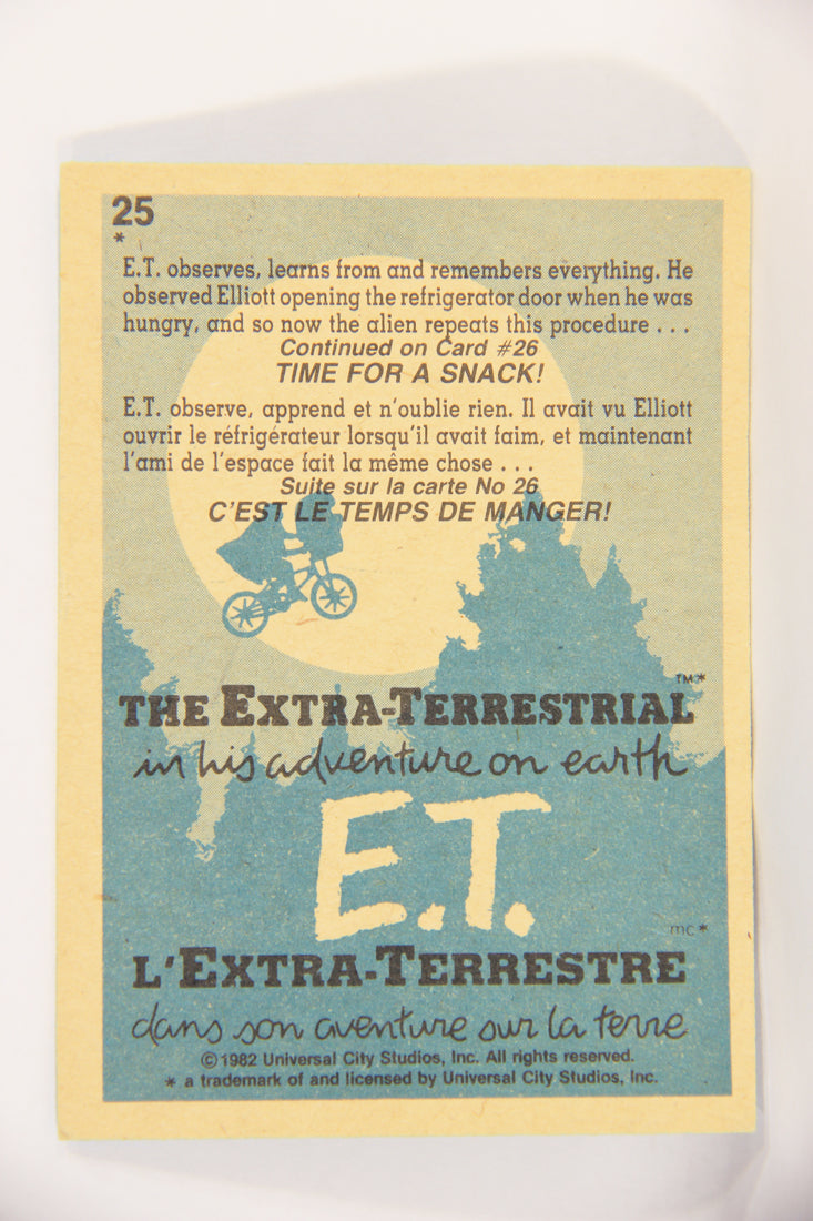 E.T. The Extra-Terrestrial 1982 Trading Card #25 What's In The Fridge FR-ENG OPC L018052