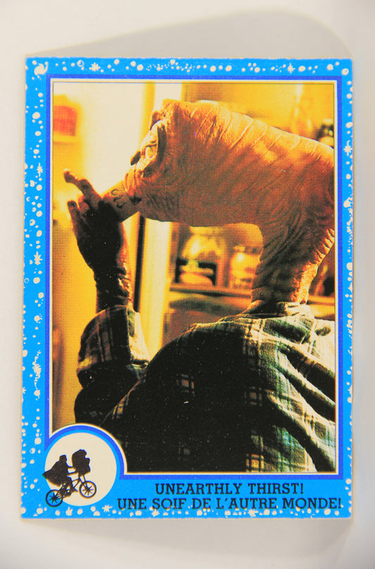 E.T. The Extra-Terrestrial 1982 Trading Card #27 Unearthly Thirst FR-ENG OPC L018054