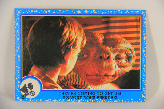 E.T. The Extra-Terrestrial 1982 Trading Card #38 They're Coming To Get Us FR-ENG OPC L018065