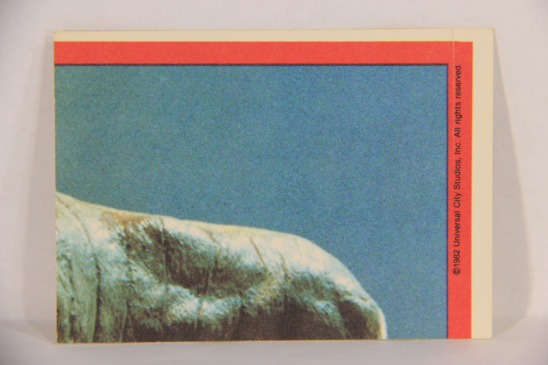 E.T. The Extra-Terrestrial 1982 Trading Card Sticker #7 E.T. - Elliot - Mary L018121