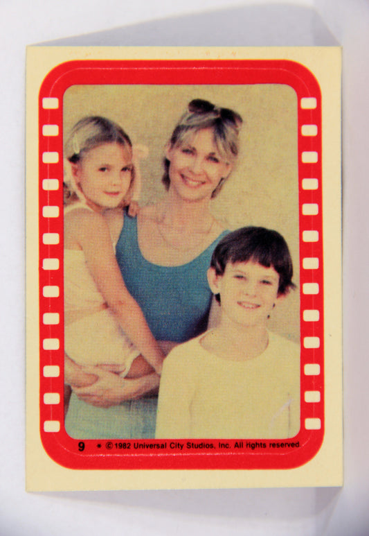 E.T. The Extra-Terrestrial 1982 Trading Card Sticker #9 Gertie - Mary - Elliot L018123