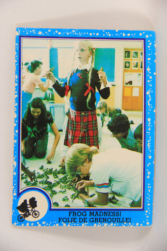 E.T. The Extra-Terrestrial 1982 Trading Card #31 Frog Madness FR-ENG OPC L018704