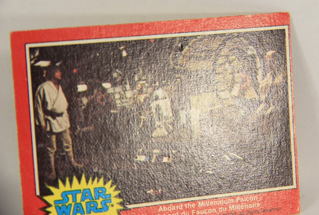 Star Wars 1977 Trading Card #83 Aboard The Millennium Falcon FR-ENG OPC L018773