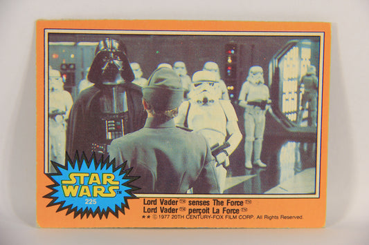 Star Wars 1977 Trading Card #225 Lord Vader Senses The Force FR-ENG OPC L018870