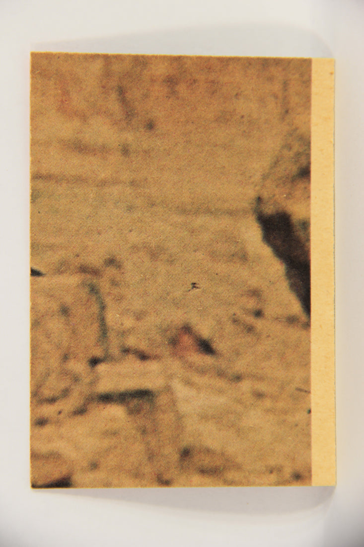 Star Wars 1977 Trading Card #115 Hiding In The Millennium Falcon FR-ENG OPC L019043