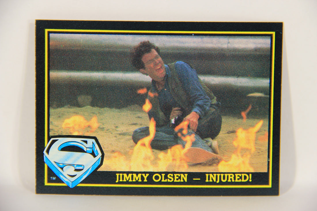 Superman 3 Topps 1983 Trading Card #21 Jimmy Olsen - Injured ENG L019086