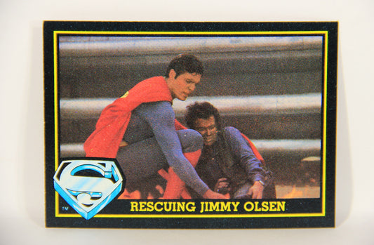 Superman 3 Topps 1983 Trading Card #23 Rescuing Jimmy Olsen ENG L019088