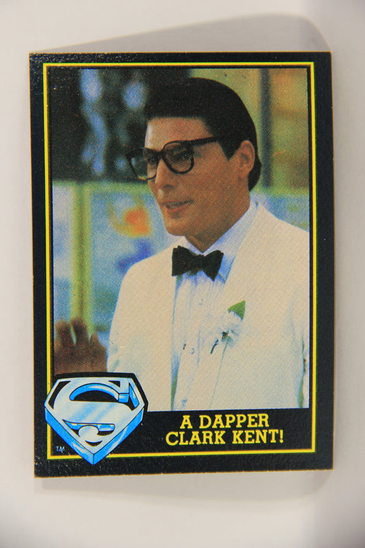Superman 3 Topps 1983 Trading Card #27 A Dapper Clark Kent ENG L019092