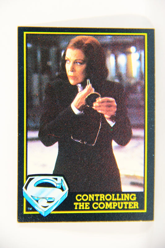 Superman 3 Topps 1983 Trading Card #76 Controlling The Computer ENG L019141