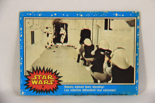 Star Wars 1977 Trading Card #9 Rebels Defend Their Starship FR-ENG OPC L019191