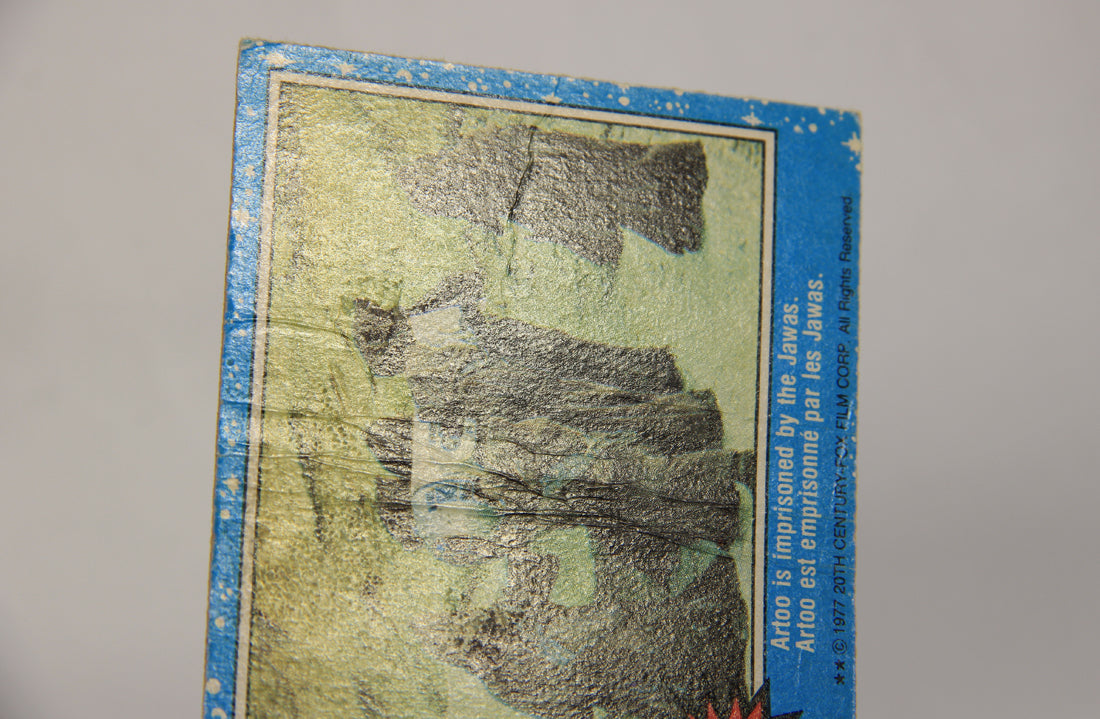 Star Wars 1977 Trading Card #11 Artoo Is Imprisoned By The Jawas FR-ENG OPC L019193