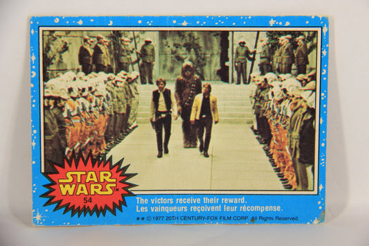 Star Wars 1977 Trading Card #54 The Victors Receive Their Reward FR-ENG OPC L019227