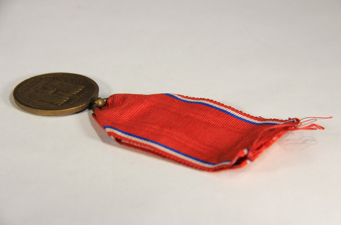 France 1917 WWI Médaille De La Bataille De Verdun Type 1 - Battle Of Verdun - Bronze L019471