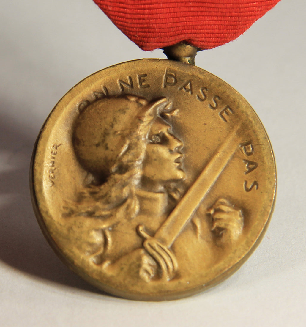 France 1917 WWI Médaille De La Bataille De Verdun Type 1 - Battle Of Verdun - Bronze L019471