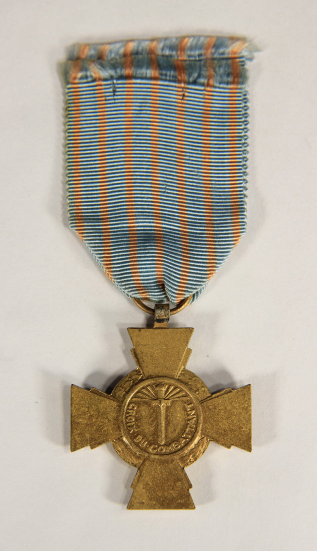 France 1930 WWI War Medal La Croix Du Combattant - Combatant's Cross - Bronze L019475