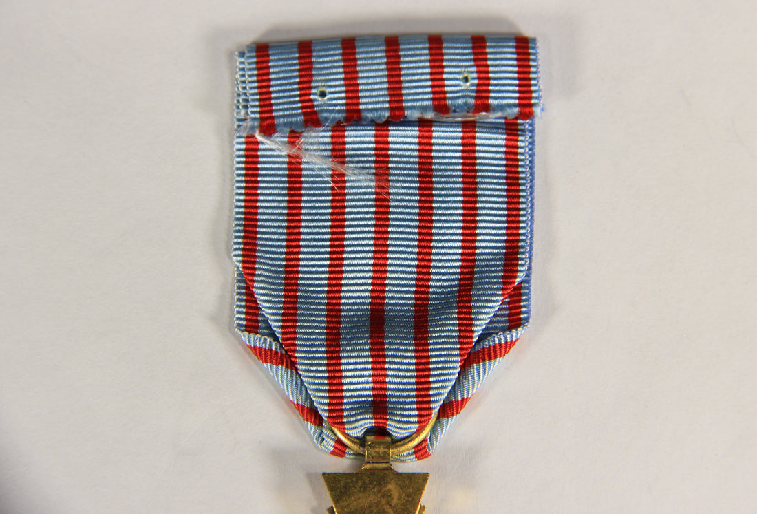 France 1930 WWI War Medal La Croix Du Combattant - Combatant's Cross - Bronze L019476