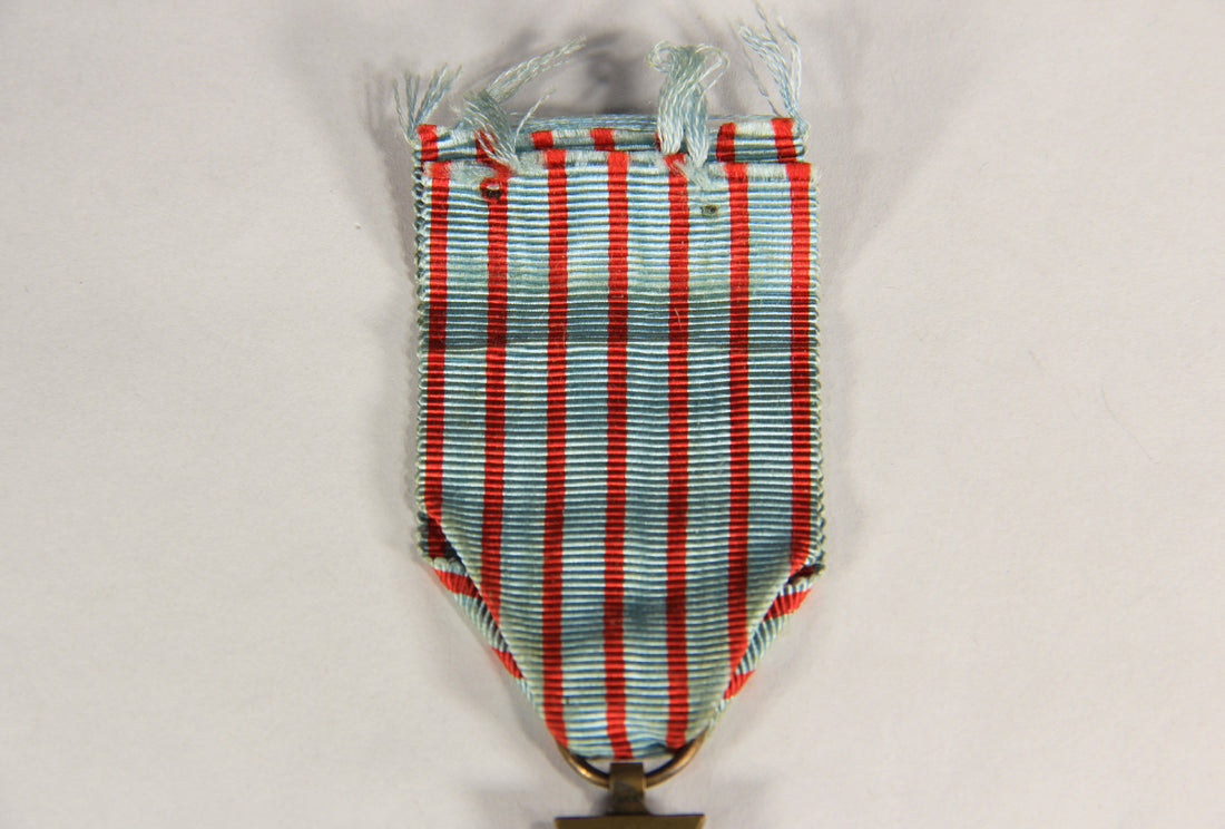 France 1930 WWI War Medal La Croix Du Combattant - Combatant's Cross - Bronze L019477