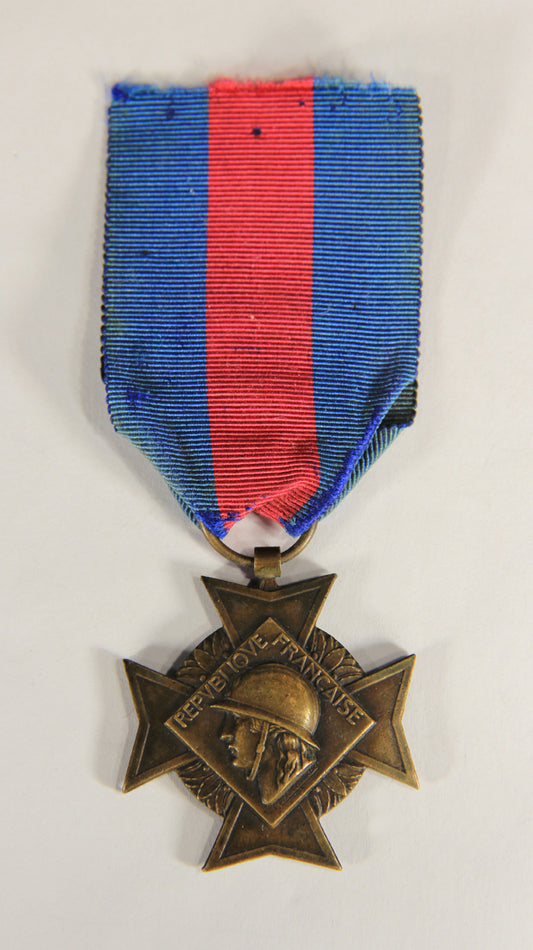 France 1934 WWI Croix Des Services Militaires Volontaires 3e Classse - Bronze L019478