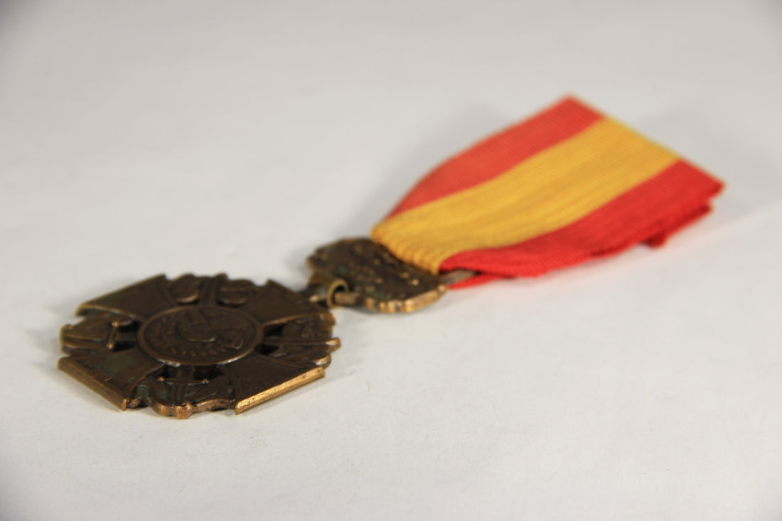 South Vietnam 1950 War Medal - Gallantry Cross - Bronze - Croix De Vaillance L019494