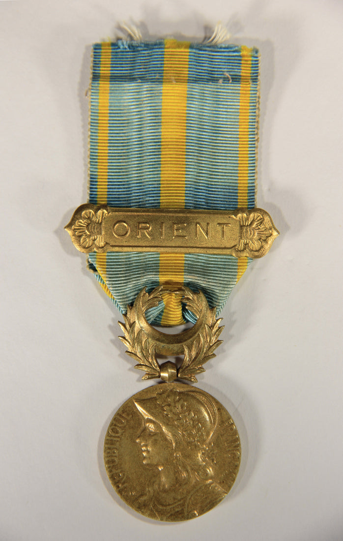 France 1926 WWI Médaille Commémorative D'Orient With Clasp - Gilded Bronze L019512