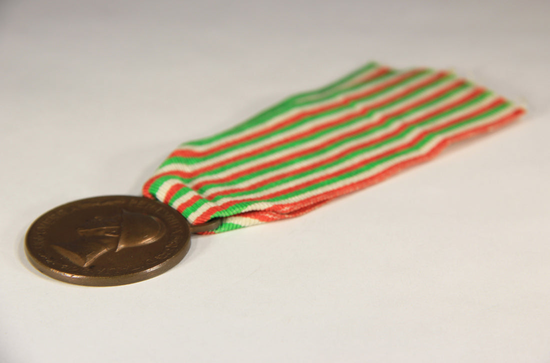 Italy 1920 WWI Commemorative Medal For The Italo-Austrian War 1915-1918 Bronze L019518