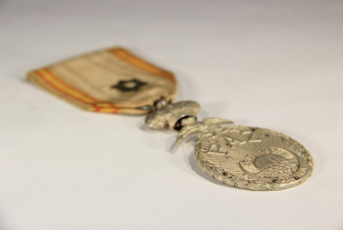 Spain 1927 Medal For Peace In Northern Morocco - Full Crown - Damaged - Silvered Zinc L019520