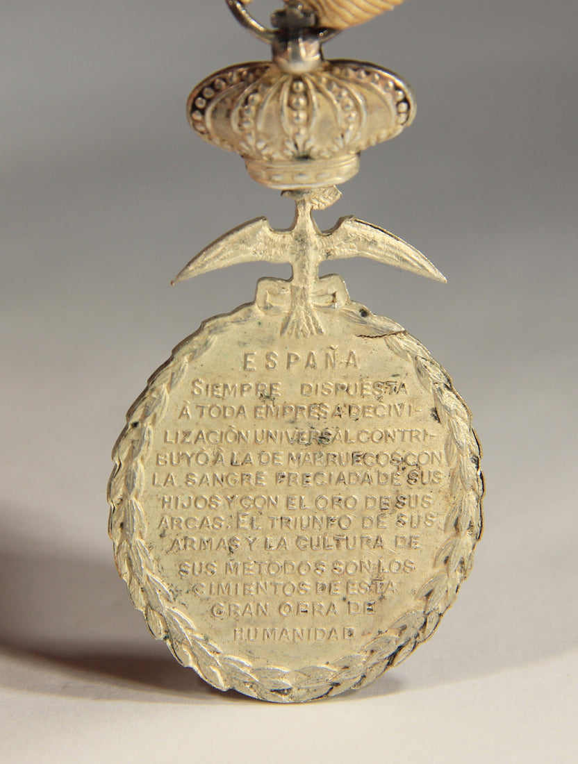 Spain 1927 Medal For Peace In Northern Morocco - Full Crown - Damaged - Silvered Zinc L019520