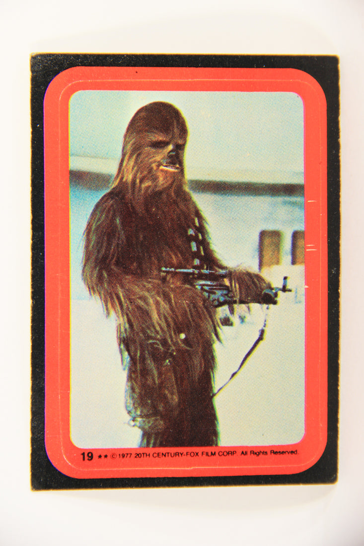 Star Wars 1977 Sticker Card #19 The Wookiee Chewbacca ENG Topps L019951