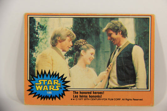 Star Wars 1977 Trading Card #186 The Honored Heroes FR-ENG O-Pee-Chee L020024