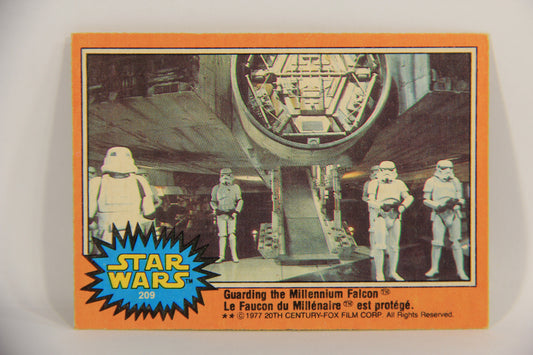 Star Wars 1977 Card #209 Guarding The Millennium Falcon FR-ENG O-Pee-Chee L020039