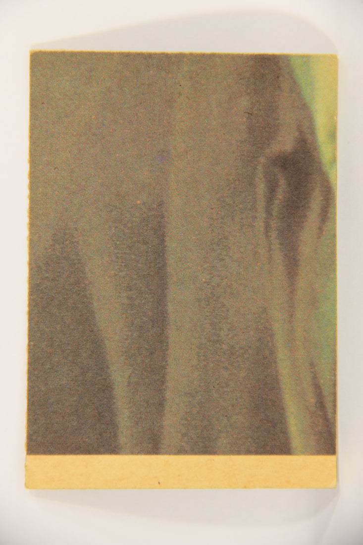 Star Wars 1977 Card #239 Director George Lucas And Greedo FR-ENG O-Pee-Chee L020060