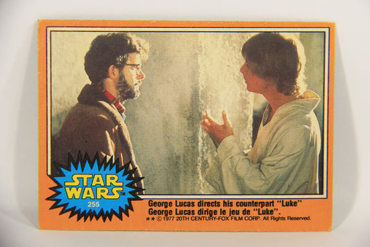 Star Wars 1977 Card #255 George Lucas Directs His Counterpart Luke FR-ENG OPC L020070