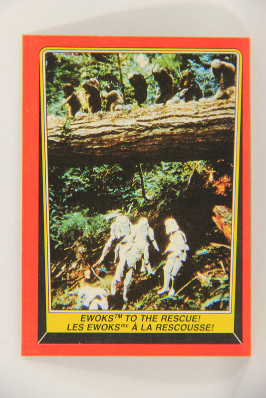 Star Wars ROTJ 1983 Trading Card #111 Ewoks To The Rescue FR-ENG OPC L020150