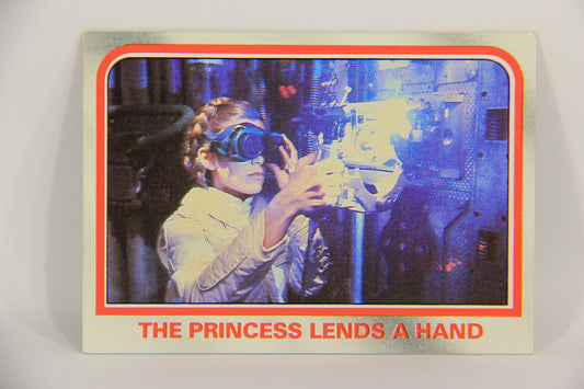 Star Wars Empire Strikes Back Card #64 The Princess Lends A Hand ENG Topps L020220