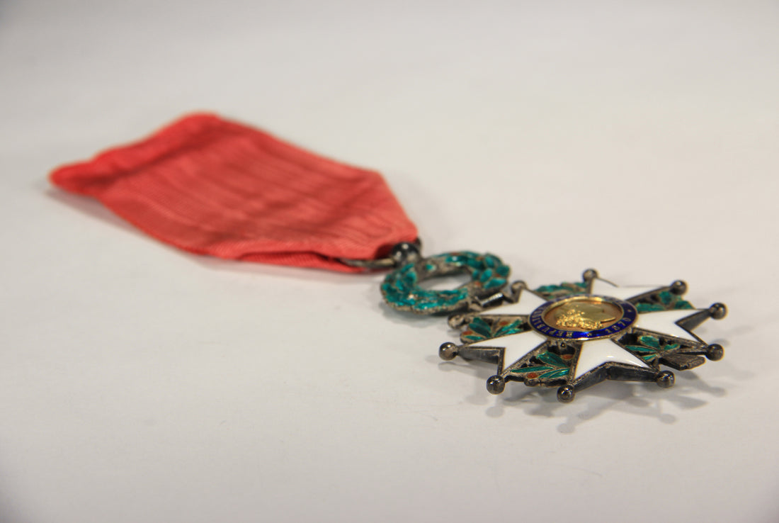France 1870 Ordre De La Légion D'Honneur Chevalier 3e République Emerald Silver Gold L020496