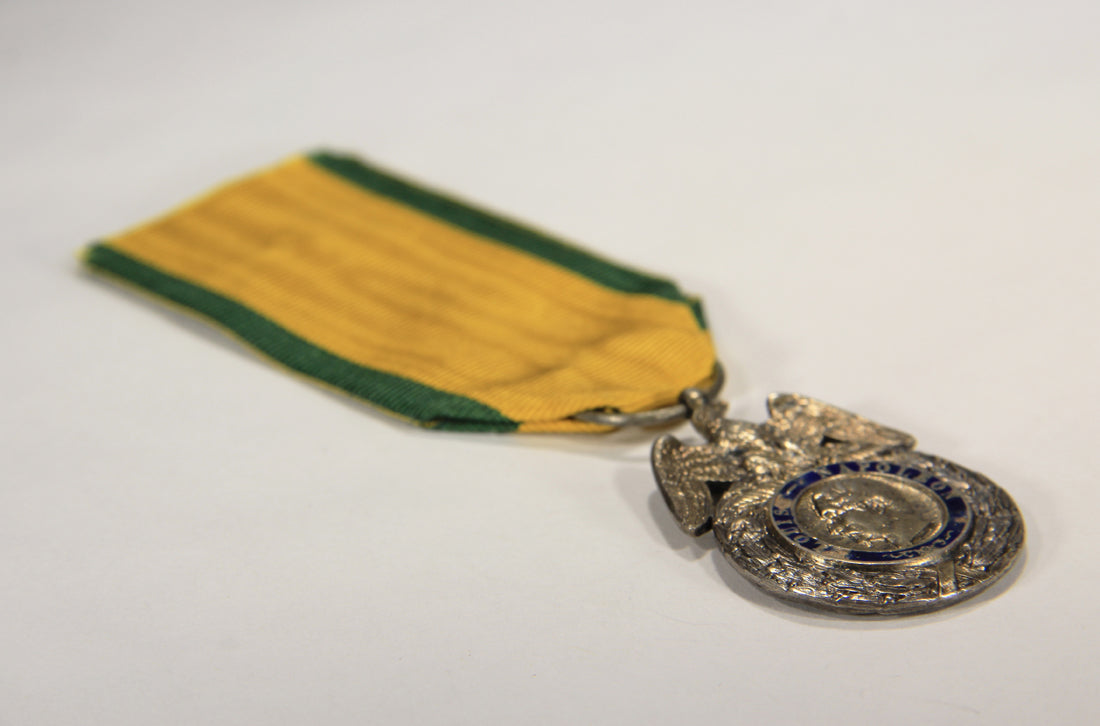 France 1852-1853 Médaille Militaire RARE Type 1 Présidence - Silver Vermeil L020501