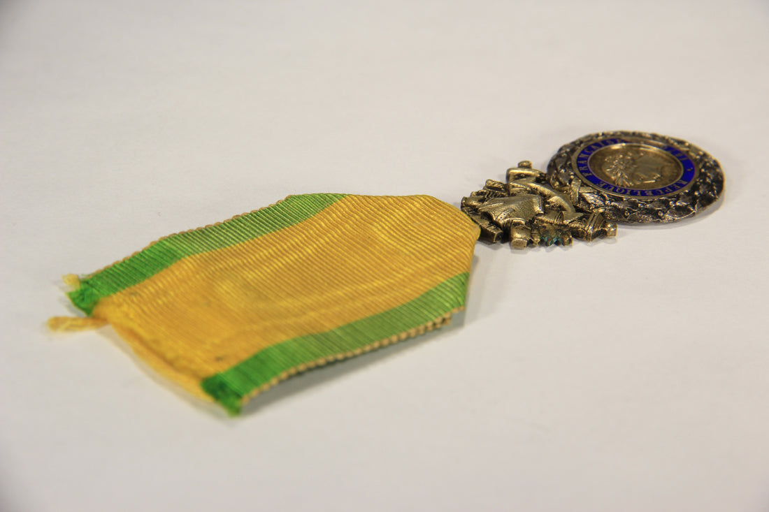 France 1871 Médaille Militaire Type 3b Versailles RARE Monobloc BIFACE - Silver Vermeil L020502