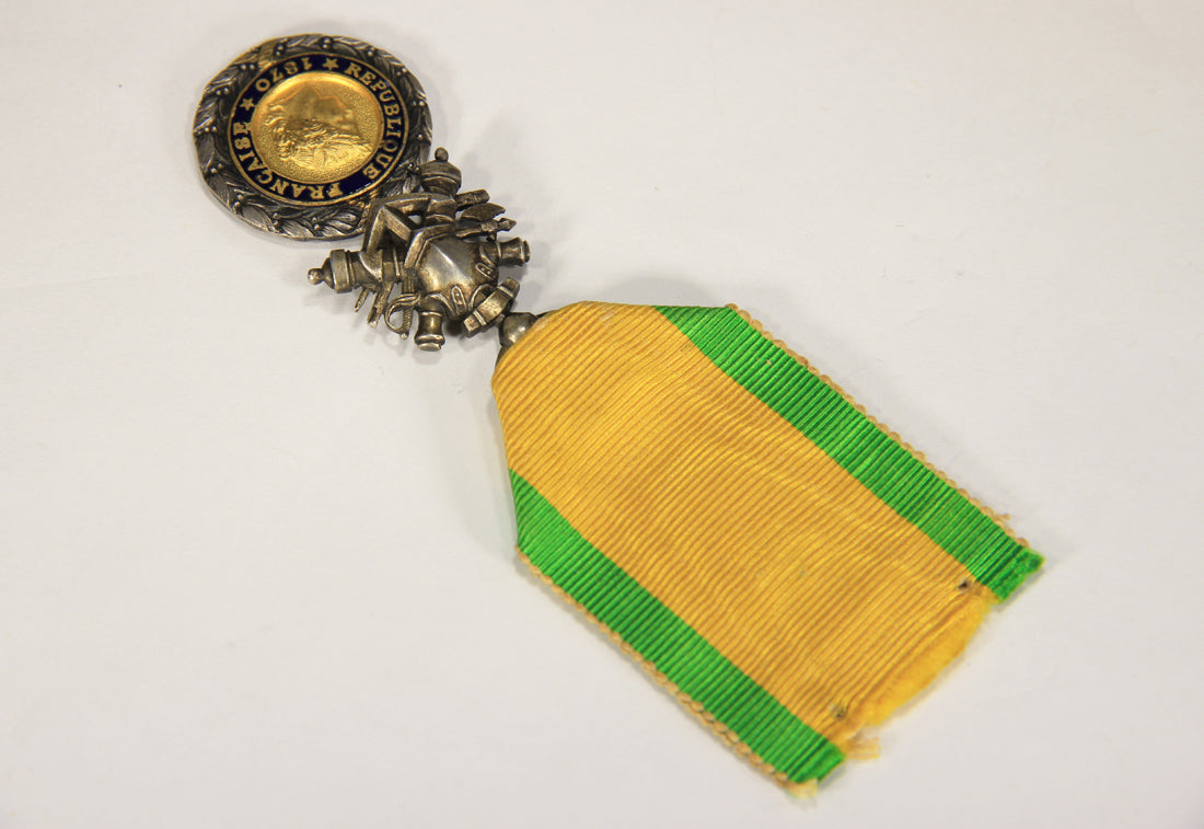 France 1873-1878 Médaille Militaire Type 4d Center In 18k Gold RARE Variant - Silver Vermeil L020504