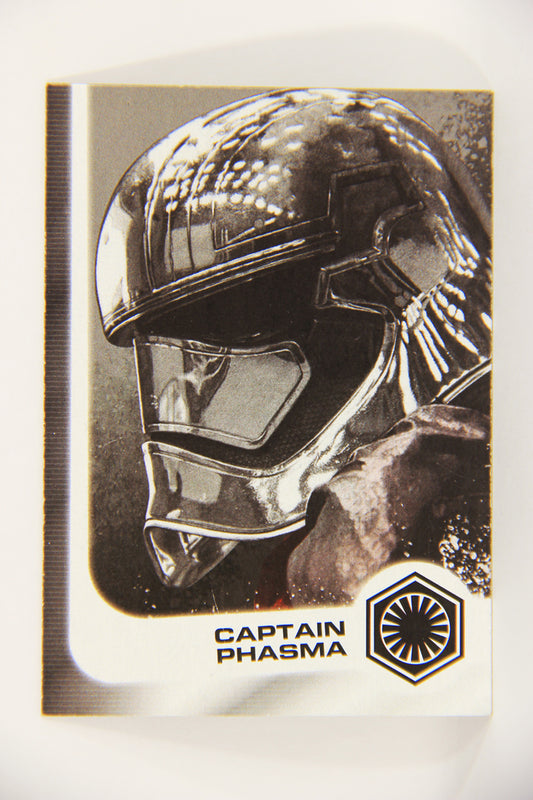 SW The Last Jedi Journey 2017 Trading Card Characters #12 Of 14 Captain Phasma L020613