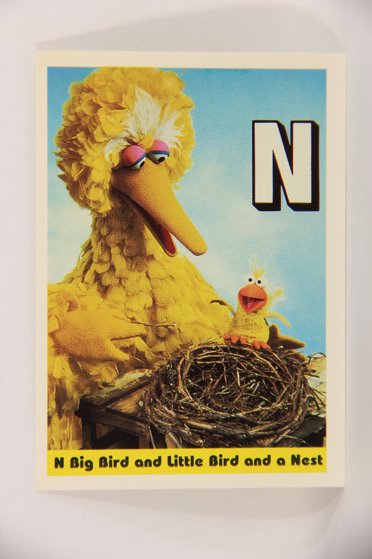 Sesame Street TV Show 1992 Card #31 N Big Bird And Little Bird And A Nest ENG L020654