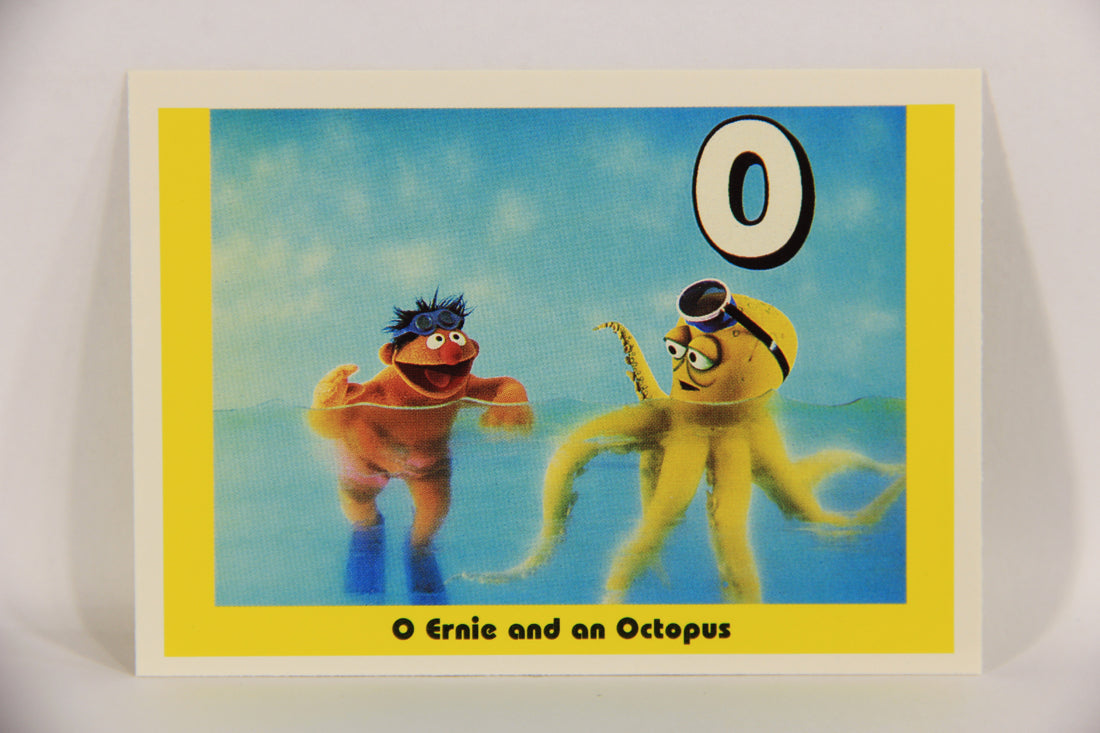 Sesame Street TV Show 1992 Trading Card #32 O Ernie And An Octopus ENG L020655