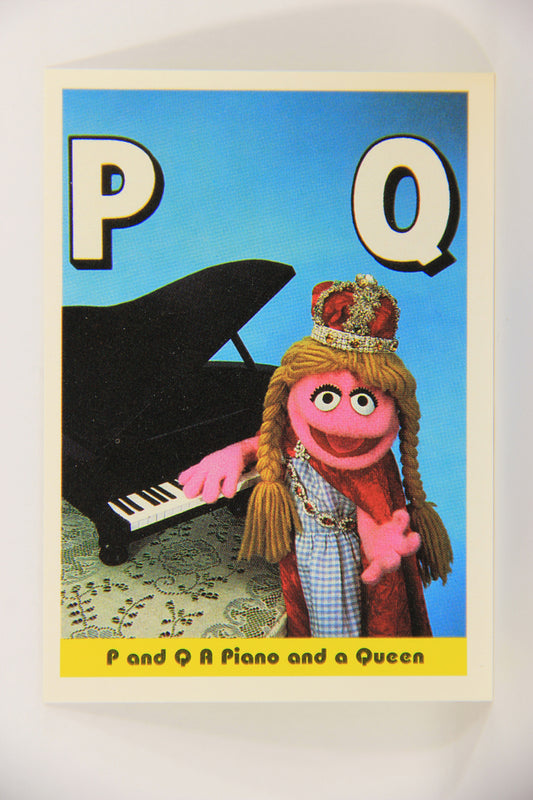 Sesame Street TV Show 1992 Card #33 P And Q A Piano And A Queen ENG L020656