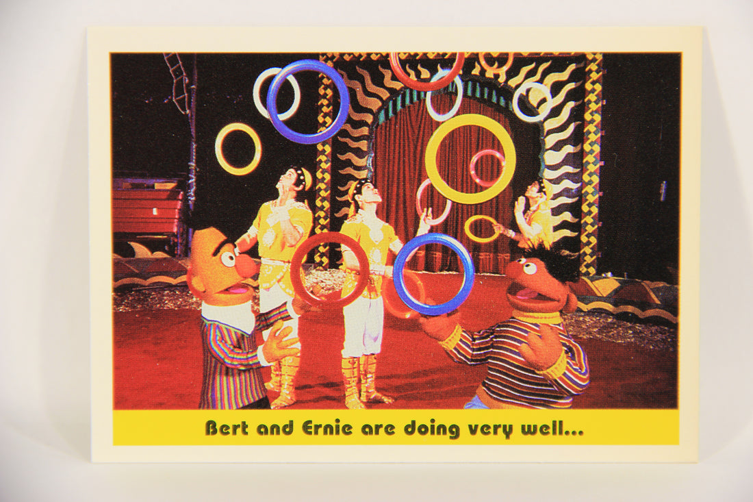 Sesame Street TV Show 1992 Card #56 Bert And Ernie Are Doing Very Well ENG L020679