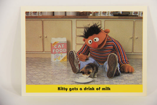 Sesame Street TV Show 1992 Trading Card #69 Kitty Gets A Drink Of Milk ENG L020692