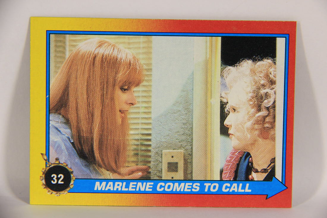 Back To The Future II 1989 Trading Card #32 Marlene Comes To Call L020740