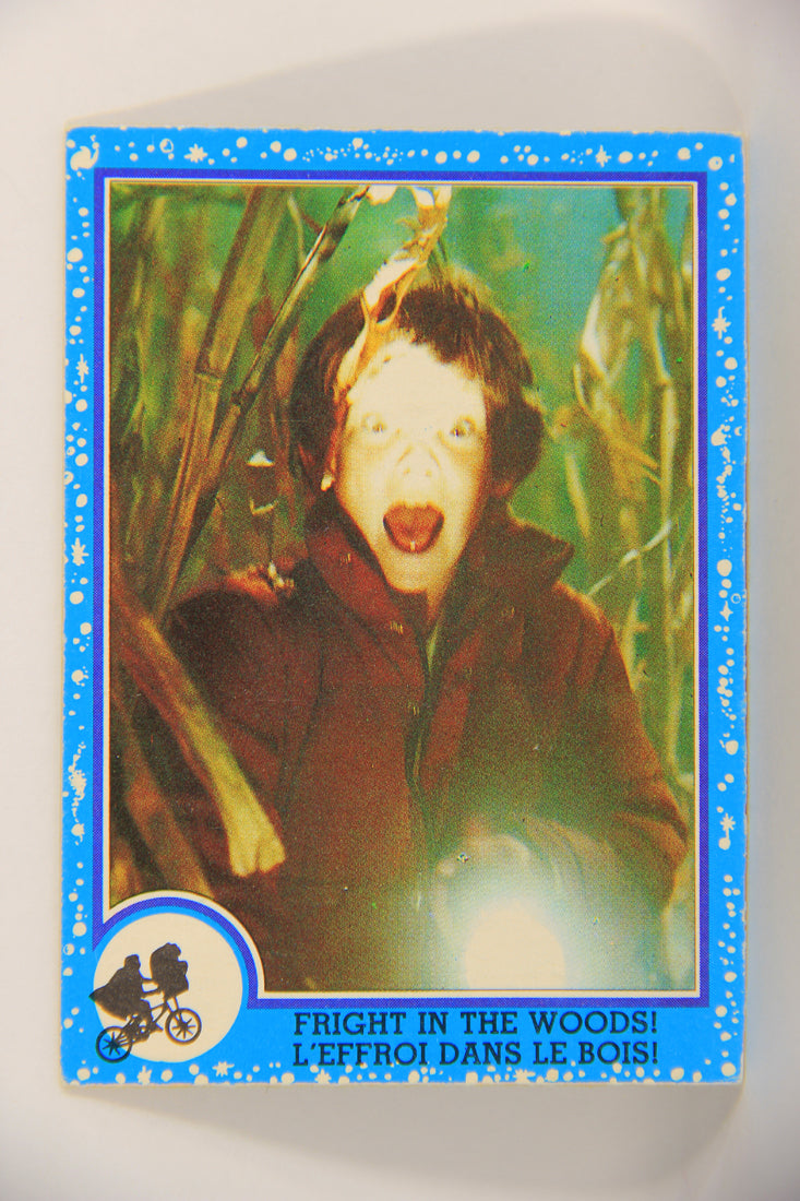 E.T. The Extra-Terrestrial 1982 Trading Card #6 Fright In The Woods FR-ENG OPC L020790