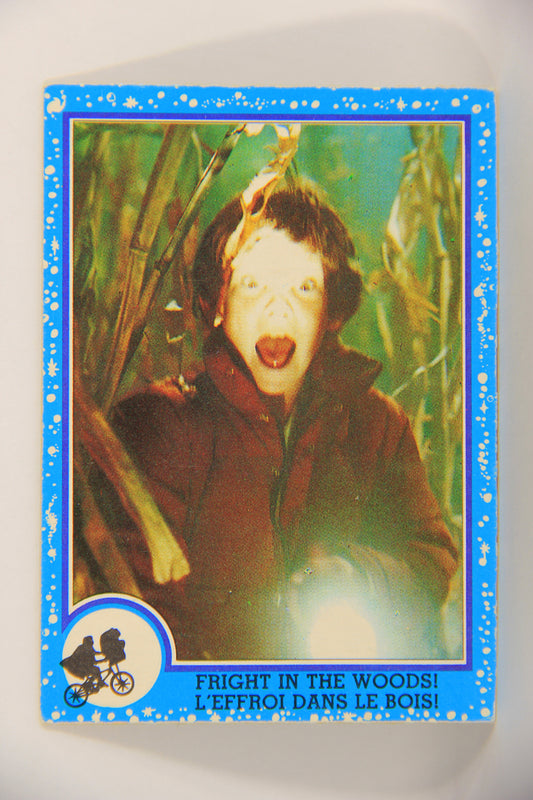E.T. The Extra-Terrestrial 1982 Trading Card #6 Fright In The Woods FR-ENG OPC L020790